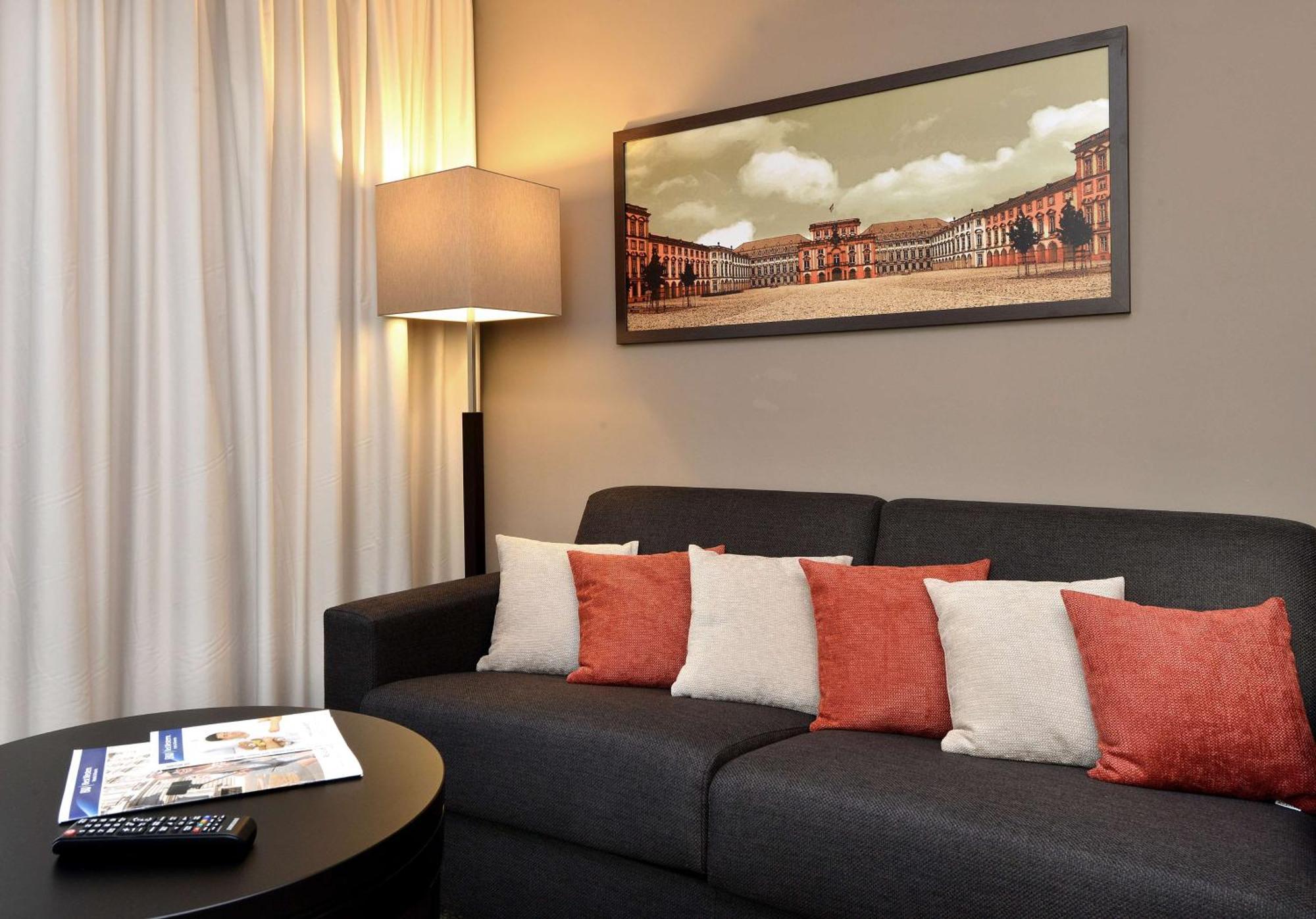 Best Western Plus Delta Park Hotel MHG Extérieur photo