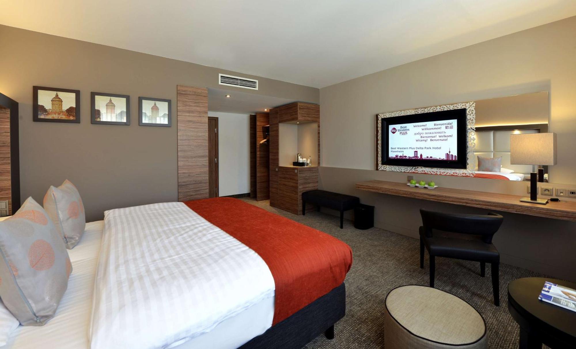 Best Western Plus Delta Park Hotel MHG Extérieur photo